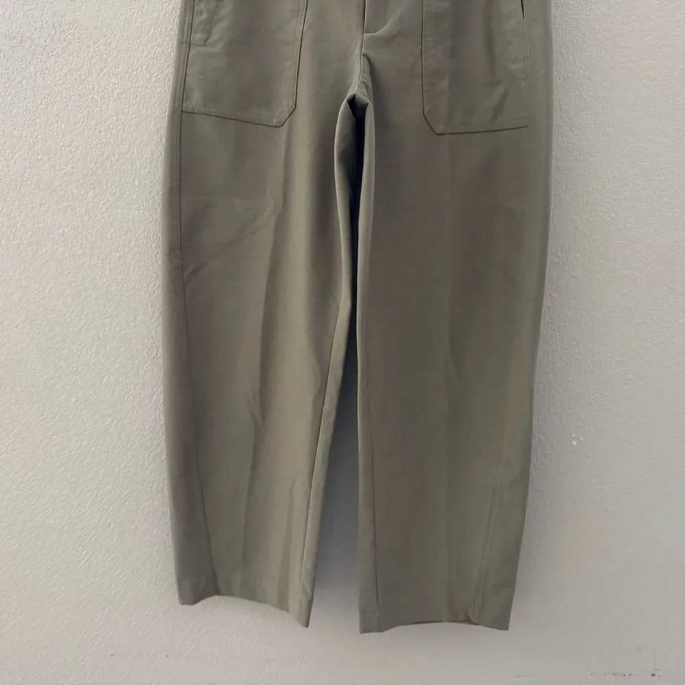 Athleta Skyline Barrel Pants 4 Olive Green Casual Sporty Minimalist Comfort Chic - Picture 8 of 14